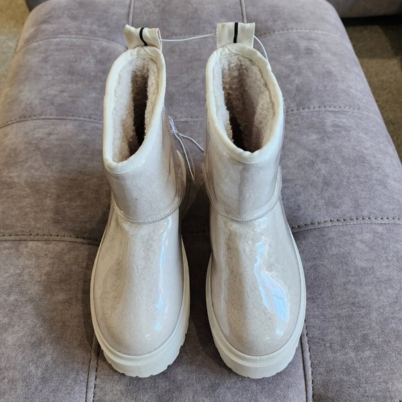 NEW Steve Madden Women's Off-White Darth Boucle Boots - Picture 2 of 7